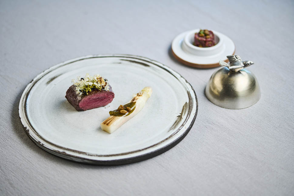 taubenkobel 3 Venison elderflower asparagus