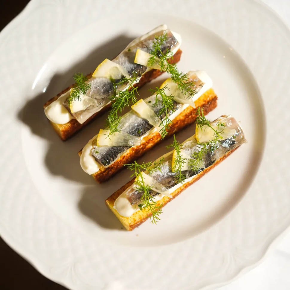 taverna flavia pan brioche alici
