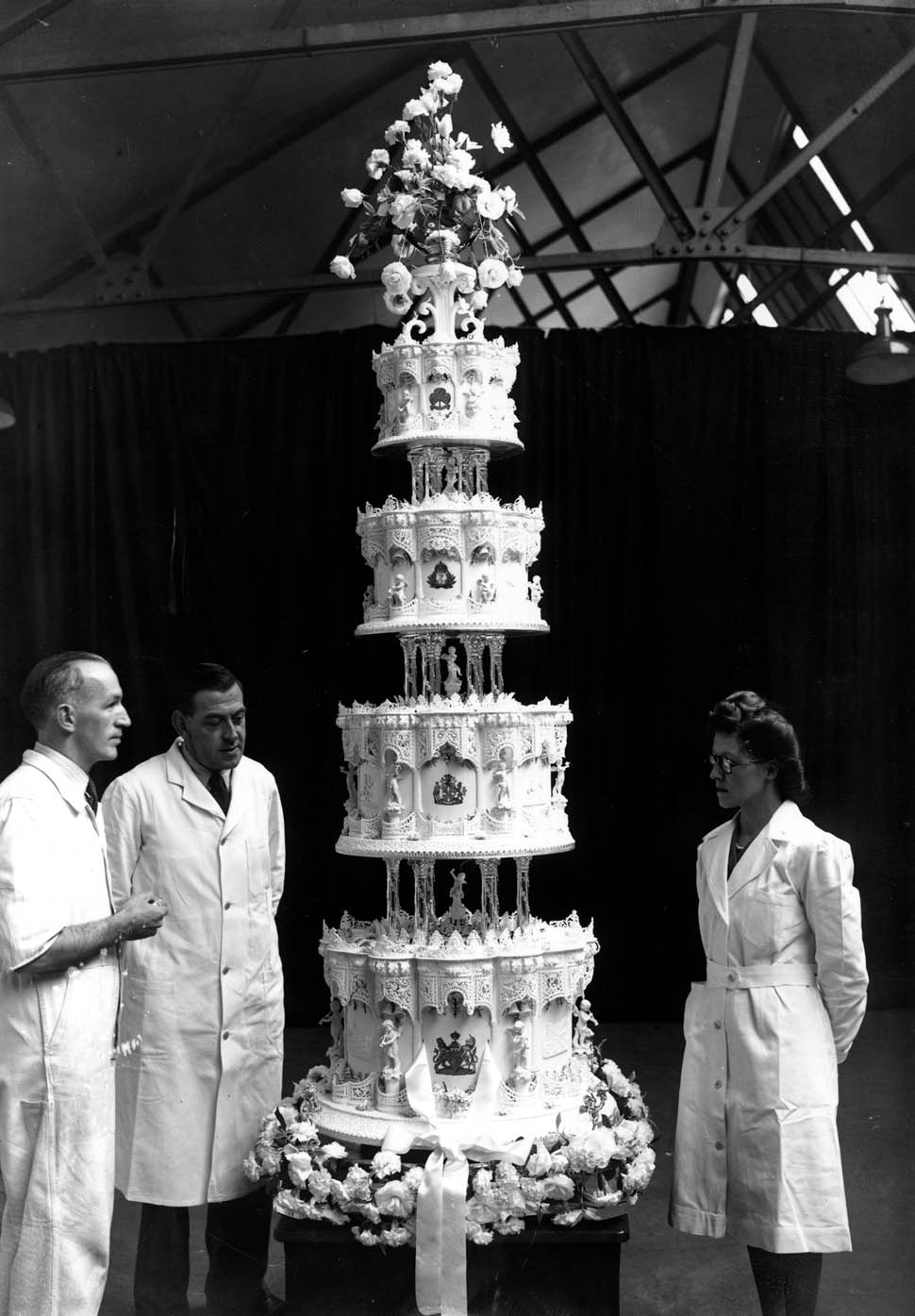 torta regina elisabetta J A Hampton Hulton Royals Collection Getty Images