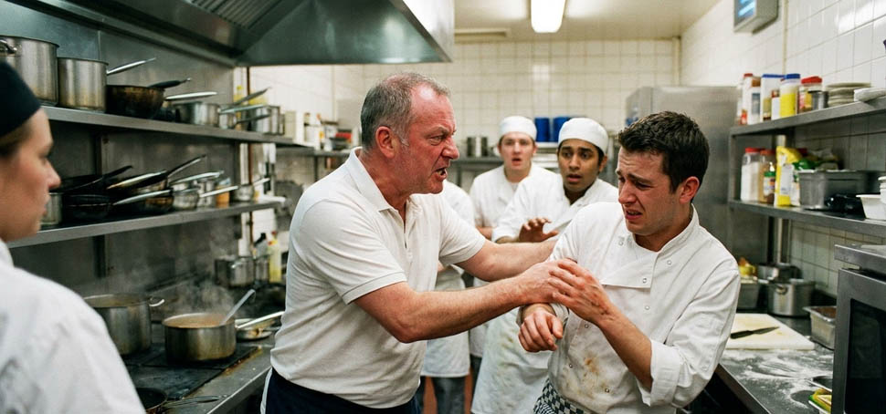 violenza ristorazone Gemini Generated Image 2