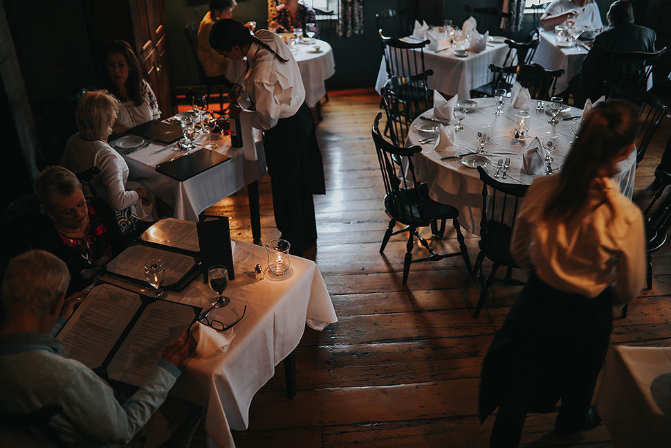 white horse d1 dining room