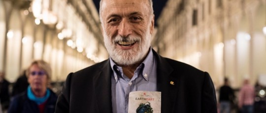 copertina carlin petrini