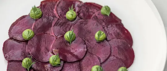 recette betterave cuite en croute de sel anne sophie pic