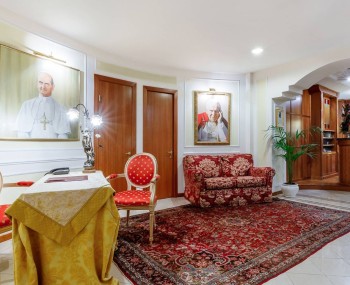 copertina hotel vaticano