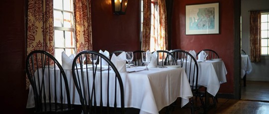 white horse h1 dining room