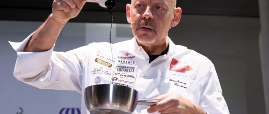 copertina pascucci identita