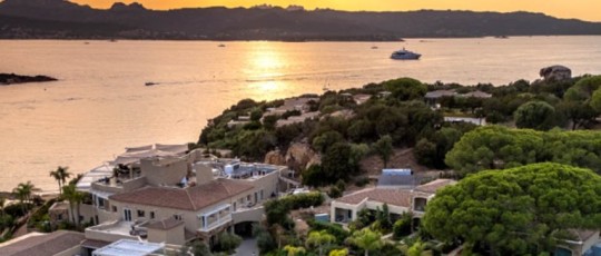 5083a51f214c49de92710b4b1720a0b2 7Pines Sardinia 2