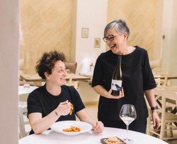 La Ciambella Francesca Ciucci Mirka Guberti ph Andrea Di Lorenzo