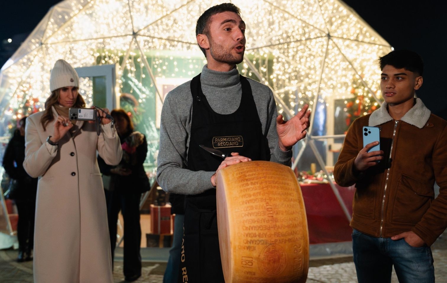 copertina parmigiano reggiano natale