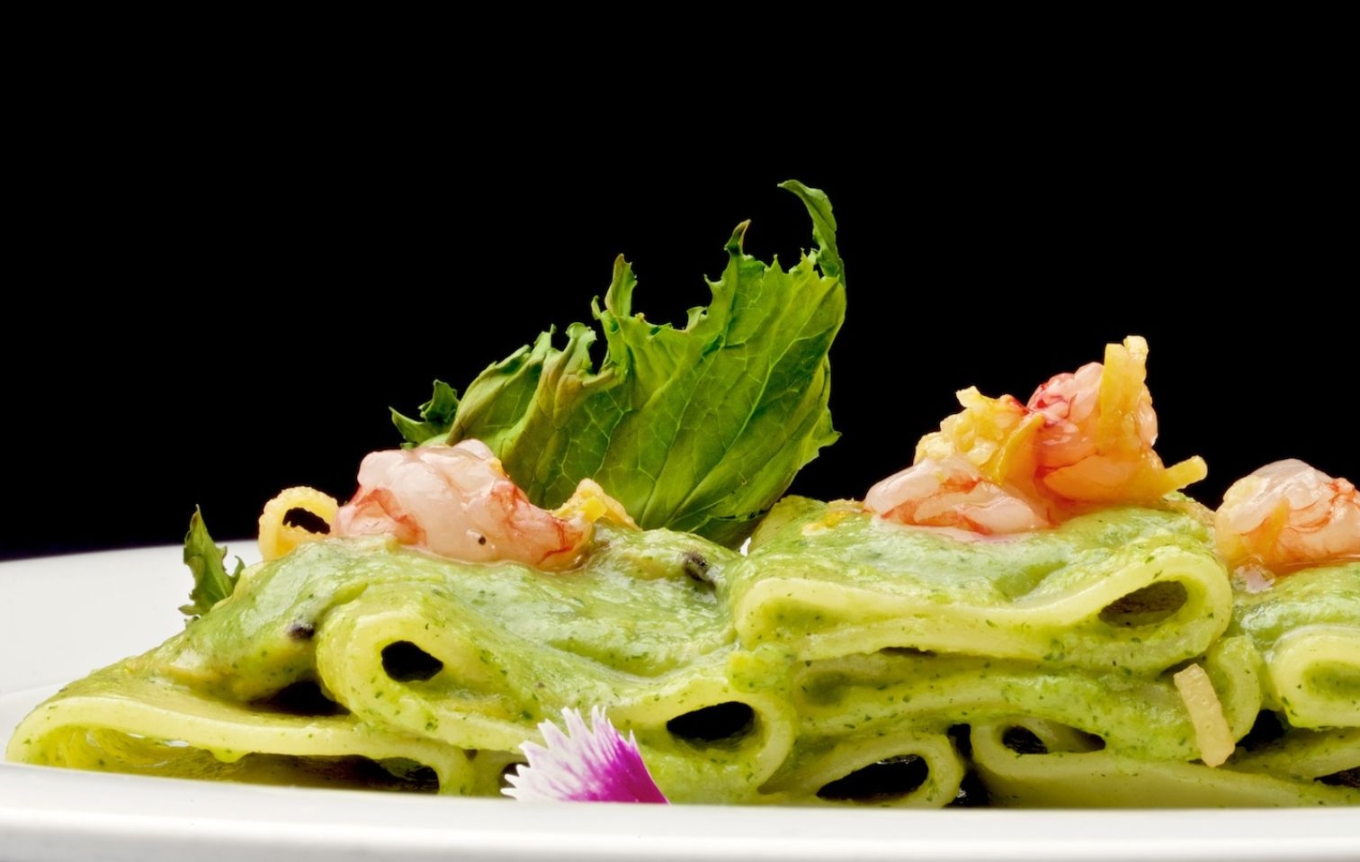 "Paccheri with Broccoli and Prawns" by Paolo Gramaglia: The Winter Pasta Dish That Brings the Taste 