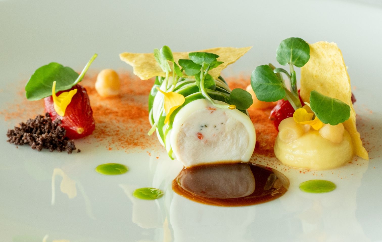 How to cook chicken like a 2-Michelin-star dish: Gaetano Trovato's recipe | Chef Recipes | Reporter 