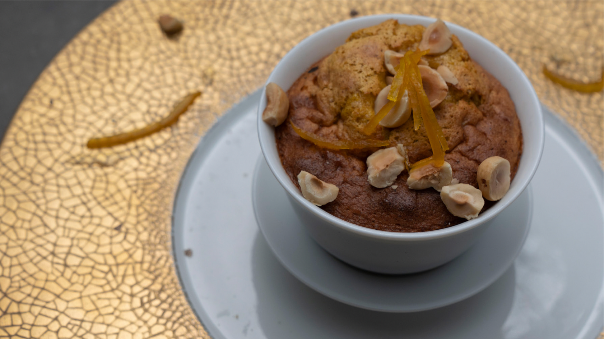 Massimo Bottura's no-waste Christmas recipe: here is his panettone soufflé | Chef Recipes | Reporter