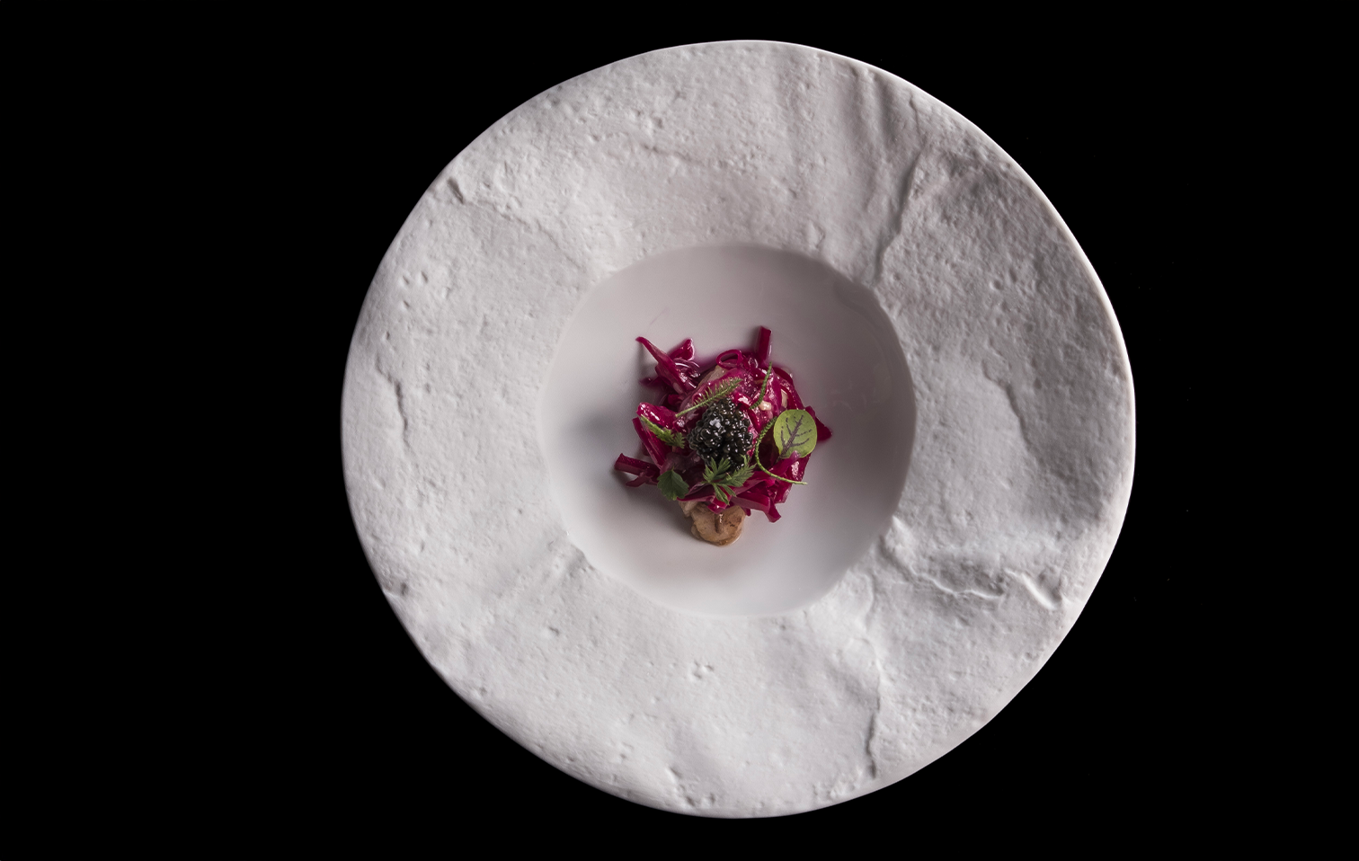 Red Cabbage Salad, Smoked Marrow, Almond Milk, Caviar | Davide Caranchini | Chef Recipes | Reporter 
