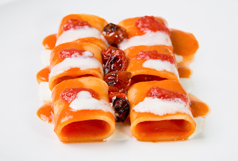 Paccheri with three different tomatoes | Rosanna Marziale | Chef Recipes | Reporter Gourmet S.r.l.