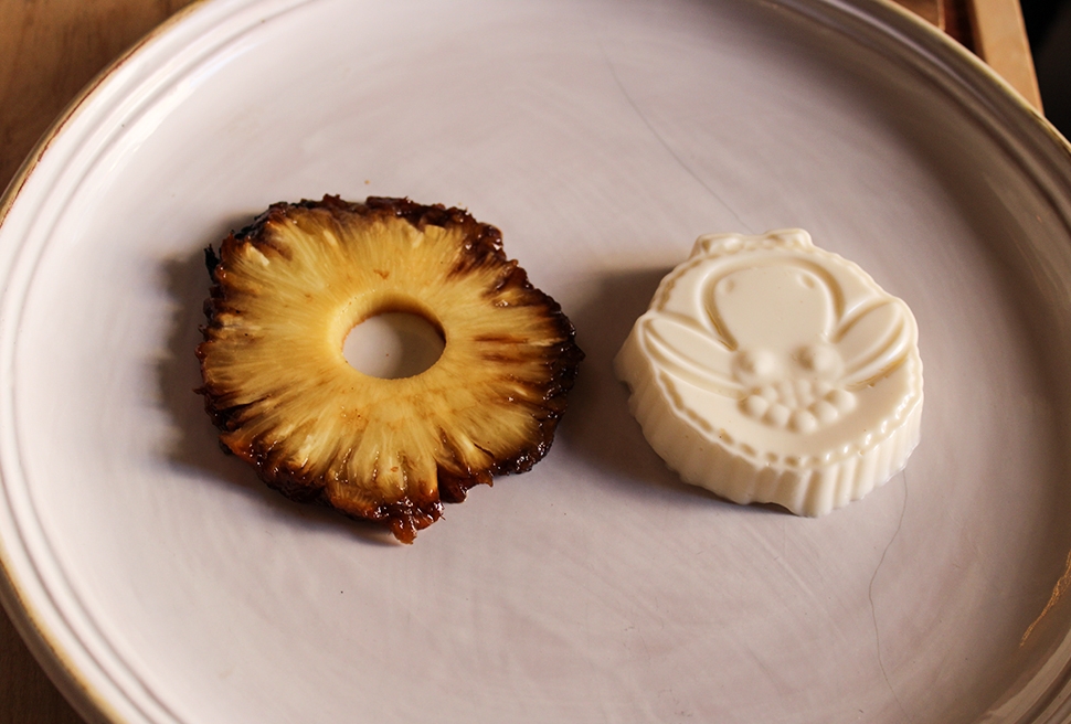 Sheep's milk pannacotta, glazed pineapple | Isabella Potì | Chef Recipes | Reporter Gourmet S.r.l.