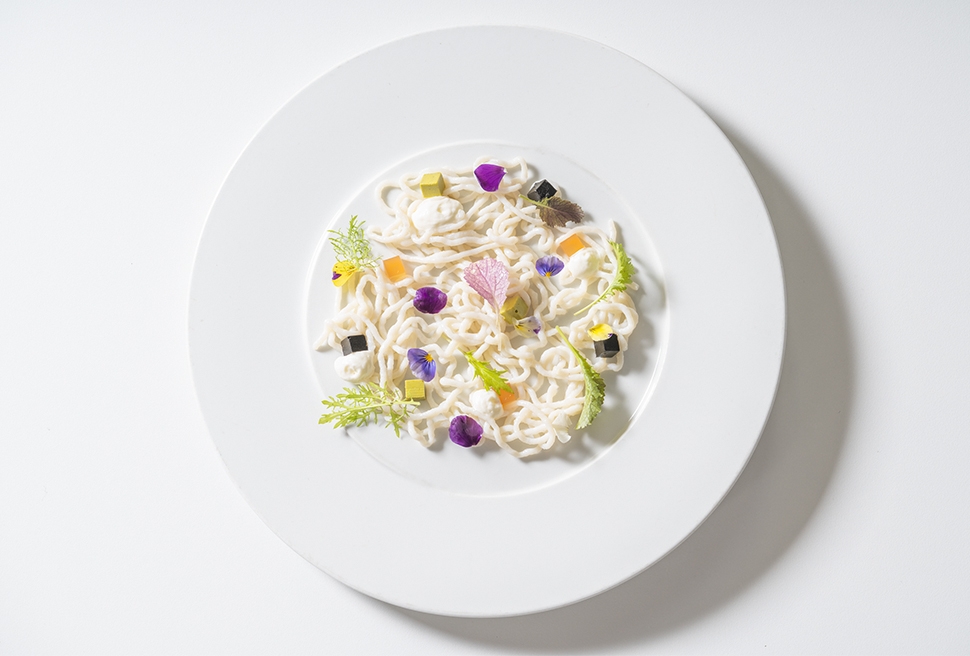 Scallop noodles salad and Parmigiano Reggiano mousse | Matias Perdomo | Chef Recipes | Reporter Gour