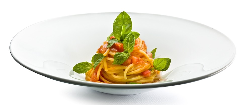 ricetta spaghetti ai cinque pomodori