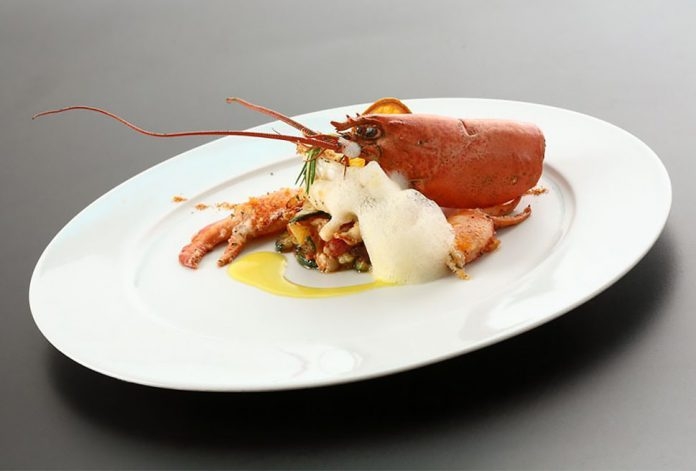 Rosemary-scented lobster with mashed potatoes and orange sauce | Marco Parizzi | Chef Recipes | Repo