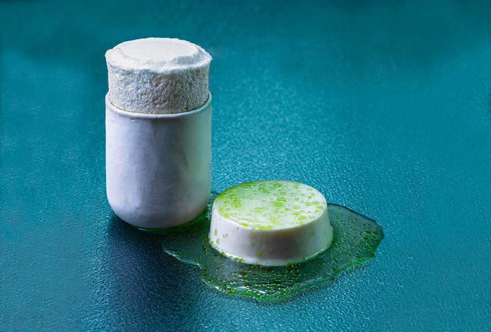 Limoncello, condensed milk | Isabella Potì | Chef Recipes | Reporter Gourmet S.r.l.