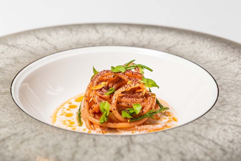 Warm spaghetti with shellfish, almond and basil | Domenico Stile | Chef Recipes | Reporter Gourmet S