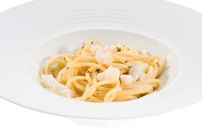 Creamy Spaghetti with Cod and Tomato | Niko Romito | Chef Recipes | Reporter Gourmet S.r.l.