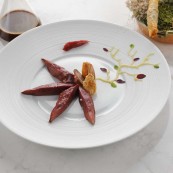 Gianluca renzi Piccione Casa Ceccatelli scorzonera scalogno e neve al Lambrusco di Paltrinieri