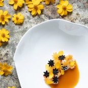 12 Mauro Colagreco Snowflakes Flower Menu2 Matteo Carrasale 2021