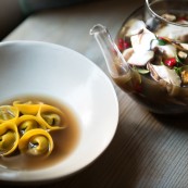 28 Norbert Niederkofler Ravioli with mountain cheese and chicken broth StHubertus 2018 2400 Alex Moling