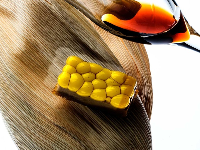 11 Oriol Castro Mateu Casanas and Eduard Xatruch Multi spherical tatin of corn and foie Francesc Guillamet