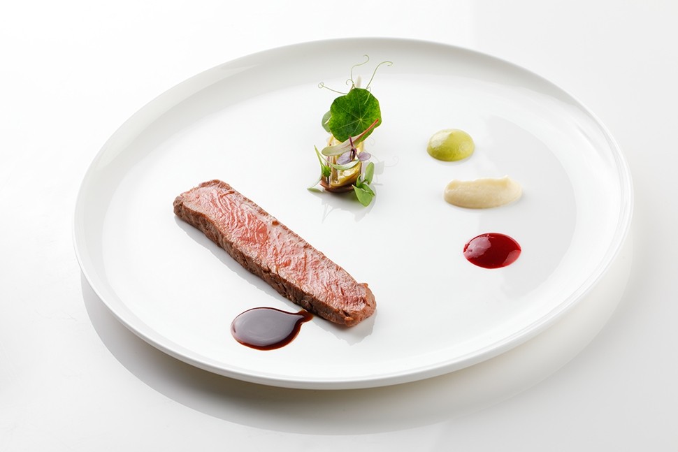 6 Iacobucci Zarri Agnello castelmagno carciofi e lampone MGL9993 Nikoboi2019