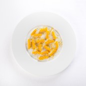 15 Luigi Taglienti Fusillo al frutto della passione e bottarga di muggine