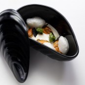 8 Matias Perdomo Cozze cacio e pepe Photo by Alessandro Ghirelli