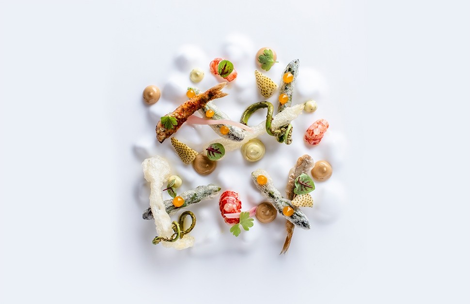 22 Michael Tusk asparagus smelt crawfish spring onion fiddlehead fern green strawberry copia