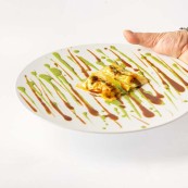 Philippe Leveille tortelli di scampo con bisque delle teste salsa di lattuga di mare e polvere dei carapaci disidratati e tostati90