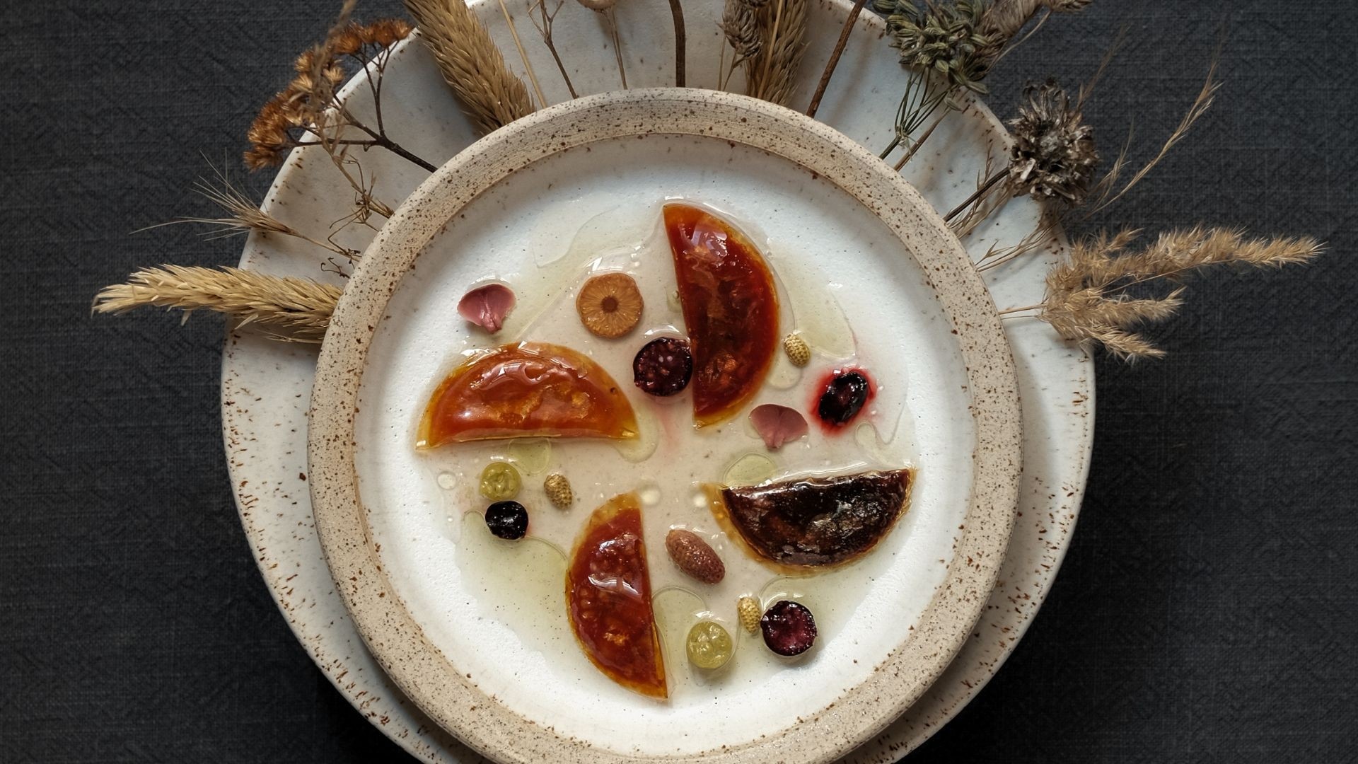 Peas and fig leaf BurntSaltStudio GillesDraps Kadeau Week28 4