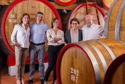 Tedeschi family in aging cellar